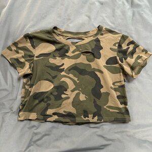 Camo Crop Tee - Green Camo